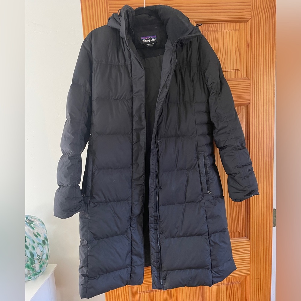 Patagonia Women’s Black Hooded Long Puffer Coat